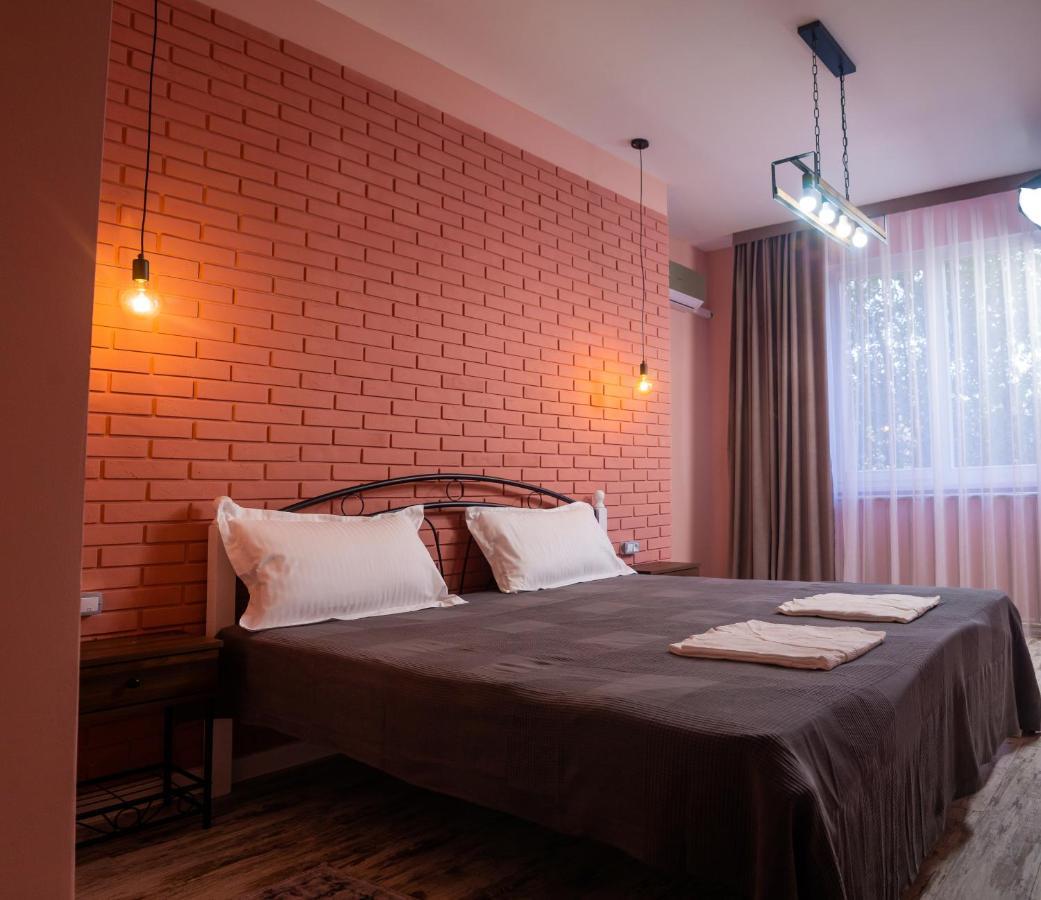 Hi Hotel Ałma Ata Zewnętrze zdjęcie